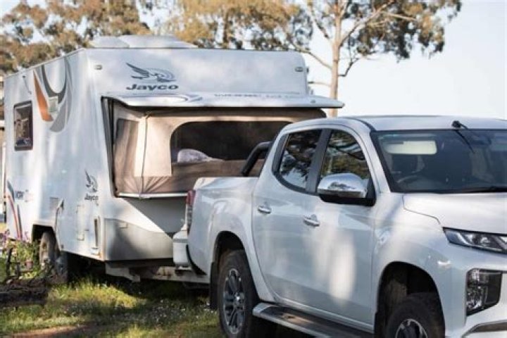 Can I leave my camper hitched overnight?