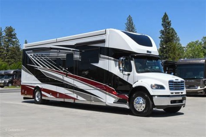 How big is a Monaco dynasty motor home?