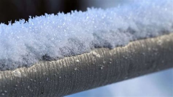 How do I unfreeze my RV pipes?