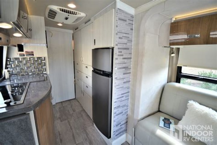 Is the Winnebago era 170C a slide room RV?