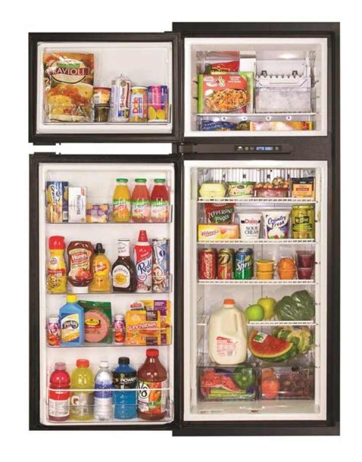 Is there a 3 way version of the polar N8X fridge?