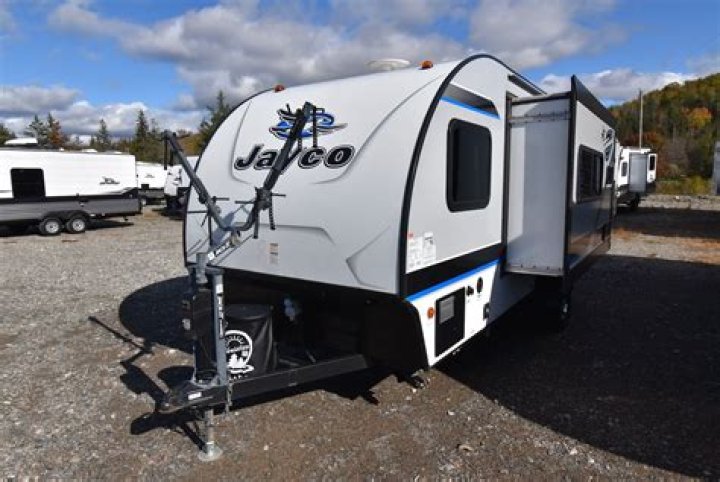 What is a 2017 Jayco Hummingbird worth?