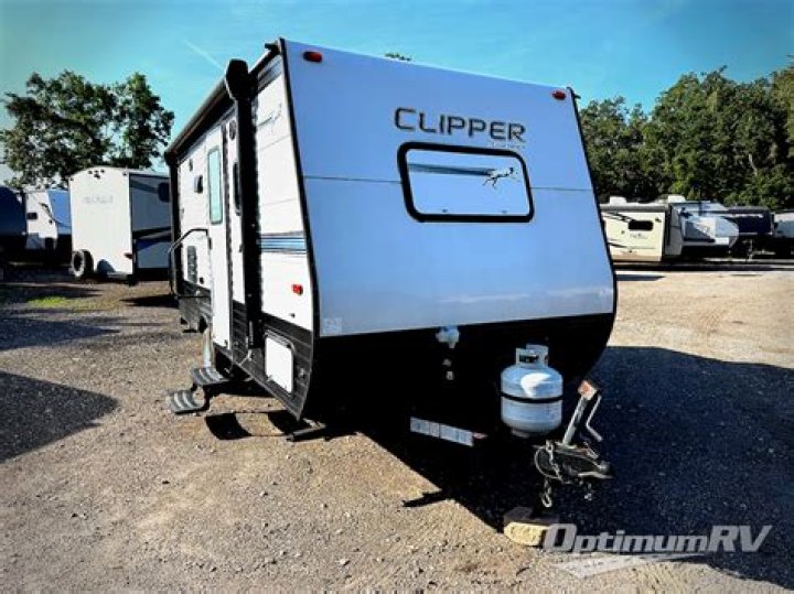 What kind of trailer is the Clipper Ultra Lite?