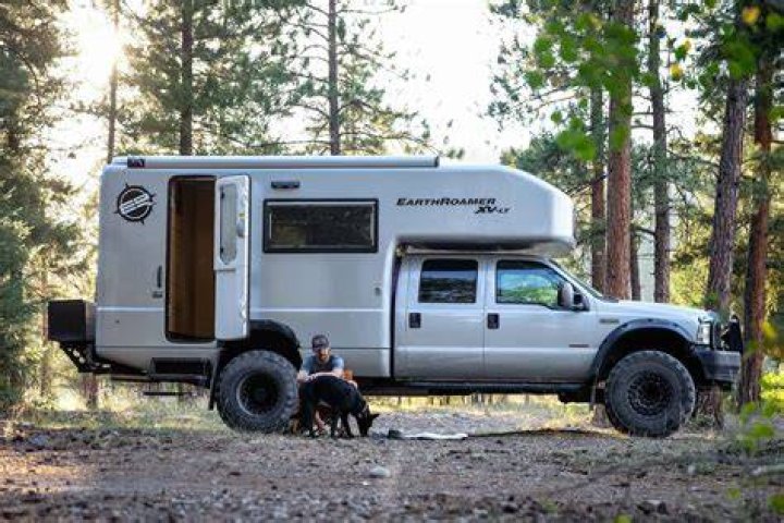 When did Dutchmen stop making truck campers?