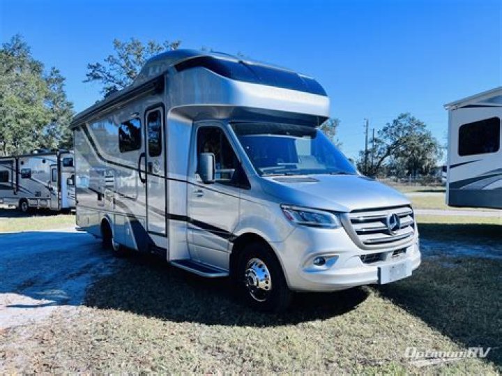 When is the Wayfarer 25 RW for sale?