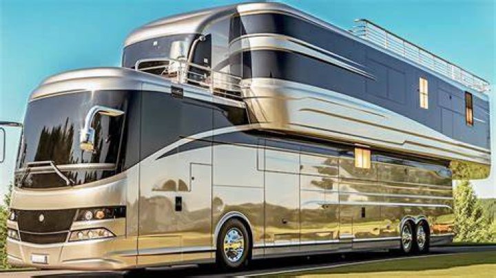 Who makes American dream motorhomes?