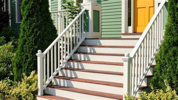 Why are my side steps not going back up?