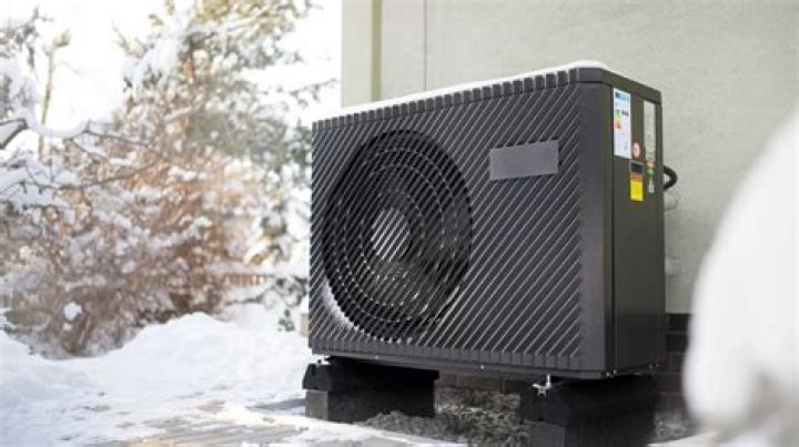 Why is my heat pump not putting out cold air?
